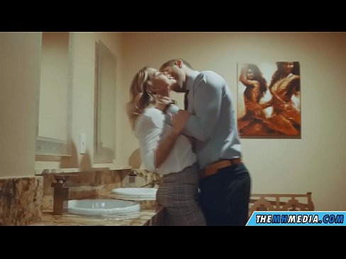 ❤️ Cuando una rubia tetona te seduce en un baño público ️❌ Video de porno en es.studiya-lpg-massazha-na-metro-vodnyj-stadion.ru ❌️❤️❤️❤️❤️❤️❤️❤️